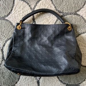 Louis Vuitton Artsy MM Bag